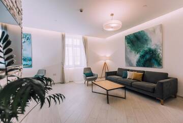 Люкс, вид на сад в Отеле Lazure Hotel & Marina